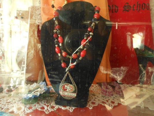 necklace and lace 49ers