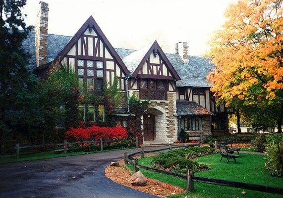 The iconic Sunny Ridge Farm house, 1953-2007.  Now, Holt-Sunny Ridge is located in Bolingbrook, Illinois.