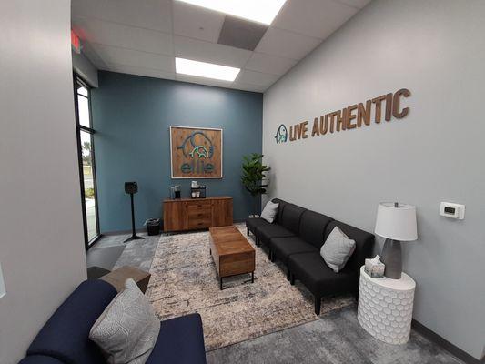 Live Authentic at Ellie!