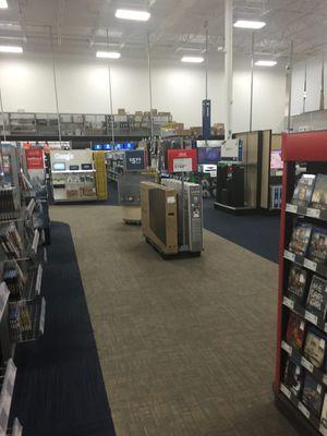 Best Buy of Mansfield -- Mansfield Crossing : 280 School Street, Mansfield         Interior