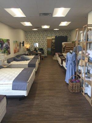 Afterwork "Happy Hour" appointments available Monday-Friday 5:00-7:00 P.M. Let's take the stress out of mattress shopping!