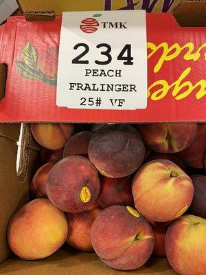 Huge sweet and juicy New Jersey Peaches from Fralinger Farms