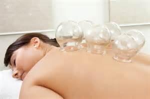 Cupping is a primary tool with the use of lights, fire, pumping and other methods generate exfoliation of negative pressure from your body.