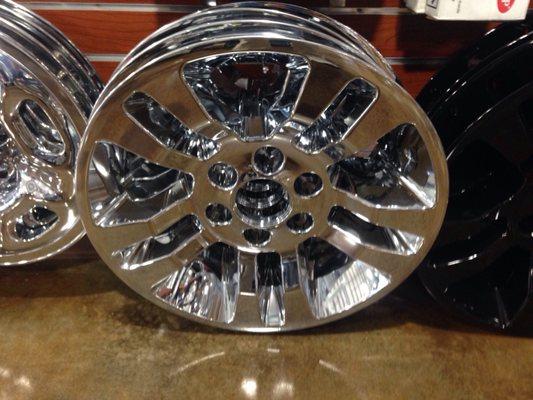 Chrome Rim Covers (Hubcaps)