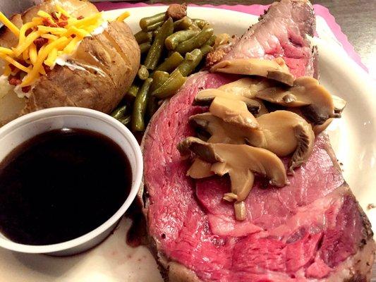 Prime rib (this is the regular cut, or the smallest one. It was more than enough for me)