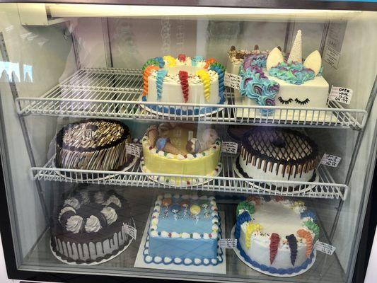 03.07.21 Cake display case