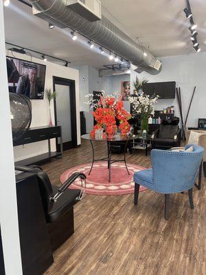 Camila Salon