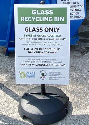 Sign about recycling glass