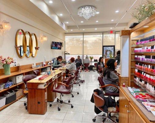 Clean and open salon