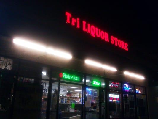 Tri Liquor Store at 6pm, December 17, 2011