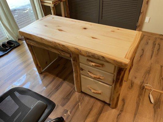 Pine desk