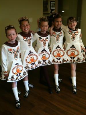 Girls from the Claddagh school of Irish dance