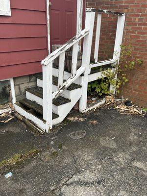 Old stairs following a part rotted