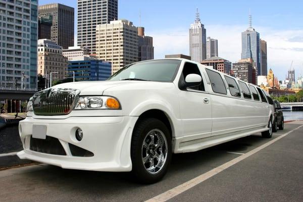 Over 15 people? Not a worry, we have the right size limo for you, including our Navigator stretch!