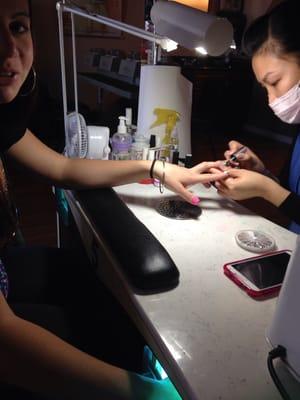 Nails with my sisters (: