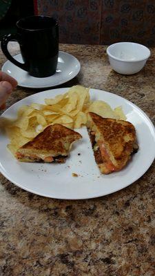 Pepperjack Grilled cheese with chips