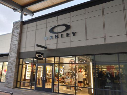 Oakley Vault