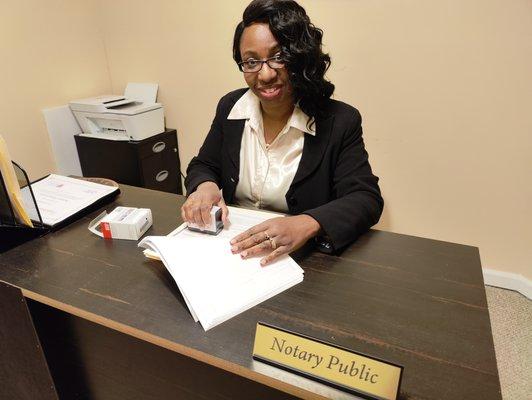 Ready & Reliable Mobile Notary Services