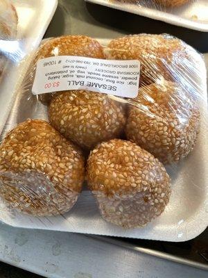 Sesame balls! Yum!