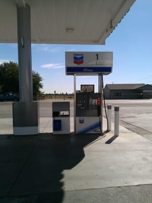 Newly Renovated September 2013 to Chevron Gas