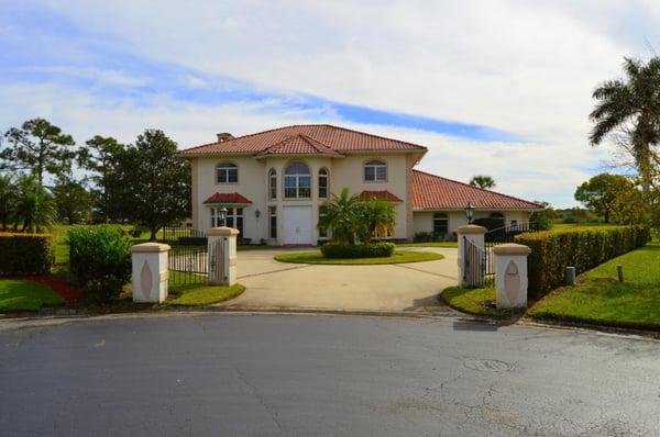 One of a Kind, custom built on one of the largest lots and in Meadowood CC. Old world Florida charm, classic architecture, ne...