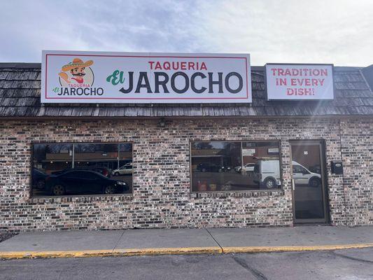 Welcome to Taqueria El Jarocho: Where Flavorful Adventures Begin!