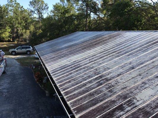 Port Orange, FL  Low Pressure Roof Cleaning Instantly add value and curb appeal with an exterior cleaning!