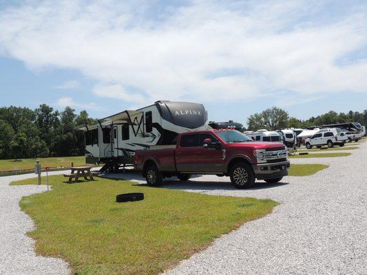 RV Camp Sites: Aviary onsite, kayaking, paddleboarding, fishing., RV camping. Natural Springs. With power hookups.