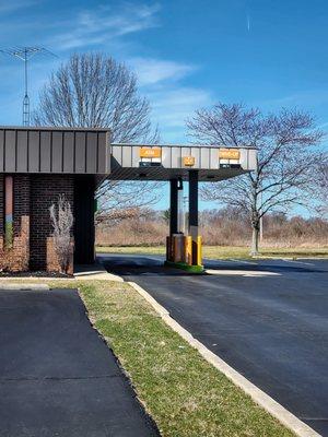 Delaware Branch drive up window and ATM