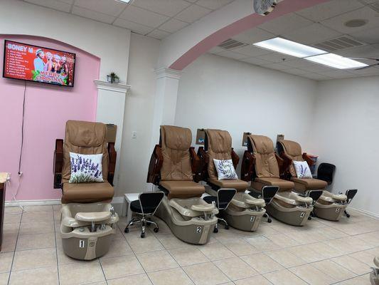 Pedicure chairs