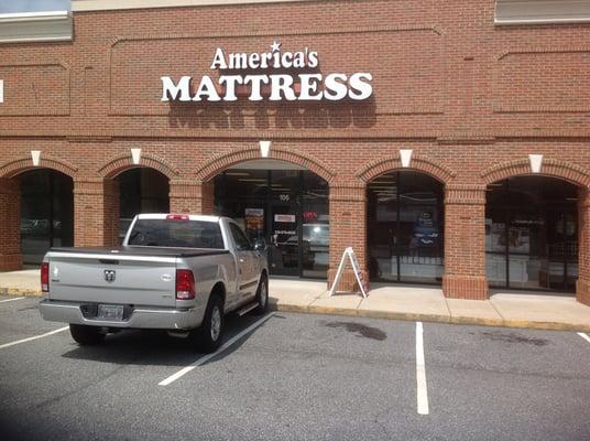 America's Mattress, Battleground Ave, Greensboro, NC