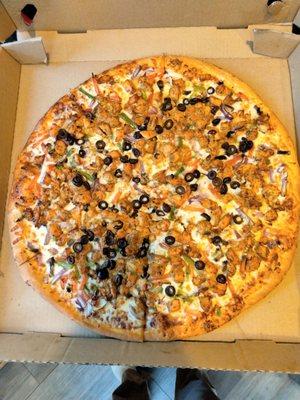 XXL chicken pizza