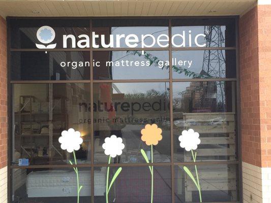 Naturepedic Organic Mattress Gallery side view.