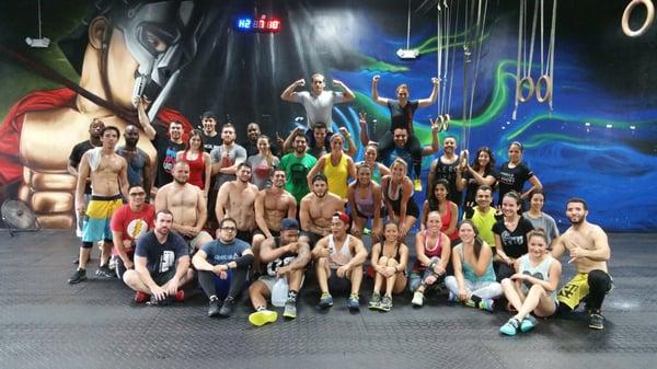 THE BEST CROSSFIT GYM IN THE WORLD IS LIKE A  BIG FAMILY YOU HAVE TO COME