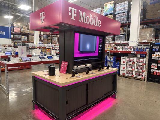 T-Mobile Kiosk located inside of Sam's Club Pearl City