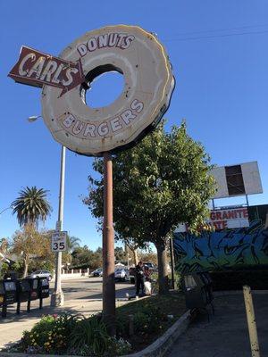 Carl's DO-Nut Shop