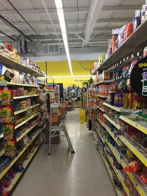 Milford Dollar General -- Junction Plaza : 161 East Main Street / Route 16, Milford               Interior