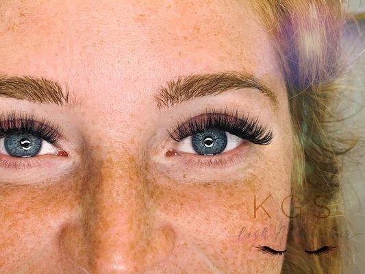 Volume lash extensions