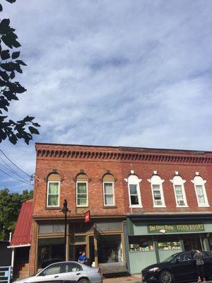 Colonial Laundromat