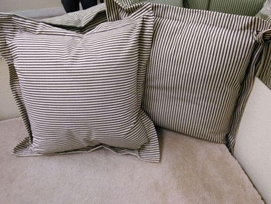 Hilda made these pillows and added an invisible zipper