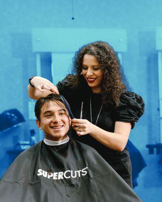 Supercuts in Novi offer haircuts for men, women and children of all ages.