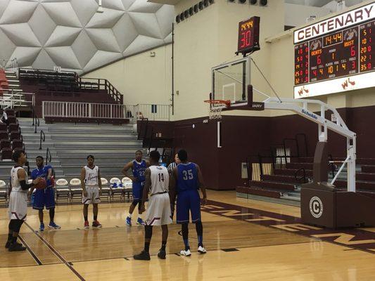 12/19/16 Monday afternoon. Gents Basketball (Grey) vs Rust College Bearcats (Blue) of Mississippi. 1st period action! Gold Dome!