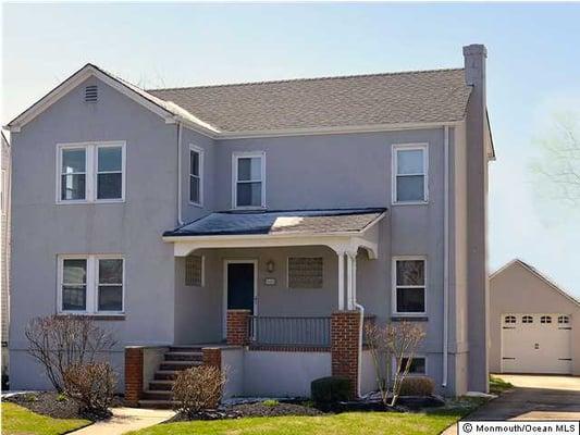 Just listed-Bradley Beach! 4 blocks to beach move in condition!!! 4/18/14