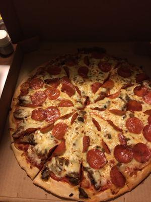 Caseys's Large Pepperoni and mushroom pizza