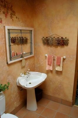 5-color wall glaze treatment transformed this bathroom