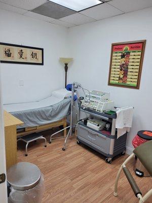 Treatment room especialized in electromagnetic treatments totally non-invasive and pain free.