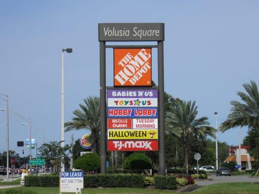 Volusia Square shopping center entrance sign, Daytona Beach.