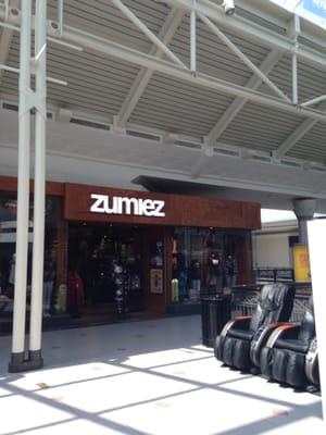 Zumiez