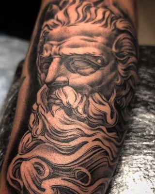 Wolf Den Tattoo