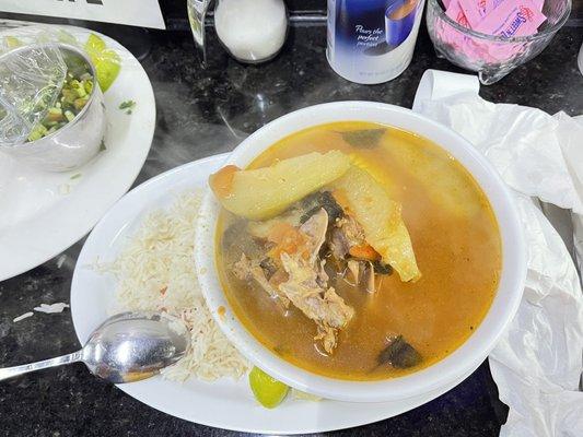 Caldo de Gallina